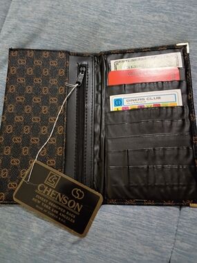 Black/Brown Unisex Zip Wallet with Card Slots